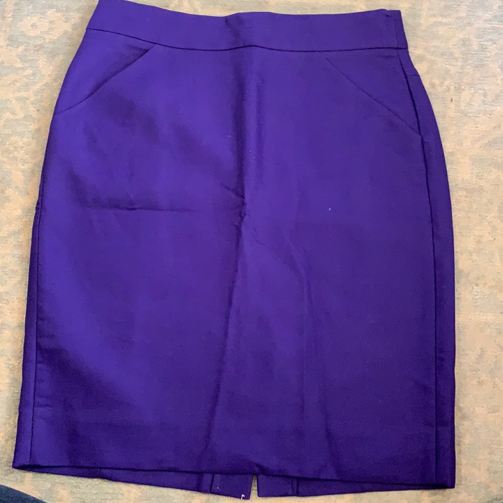 J crew size 2 purple pencil skirt.   Great condition